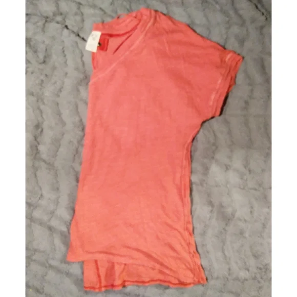 We the Free by FP " Take Me" boyfriend v-neck burnout tee destructed melon Med. - Picture 9 of 15
